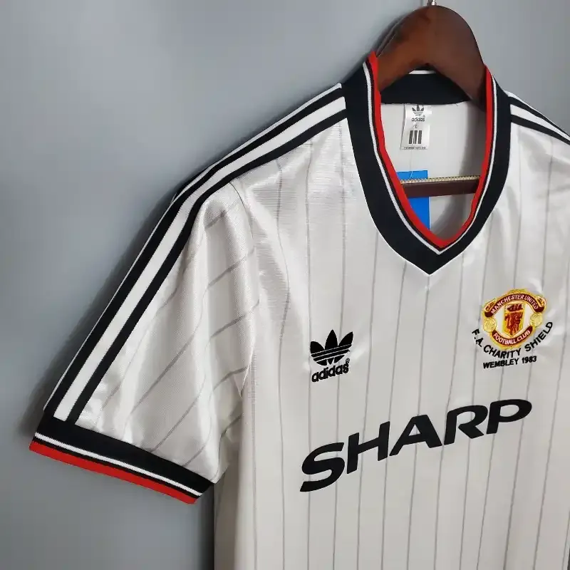 1983 Manchester United Jersey retro kit