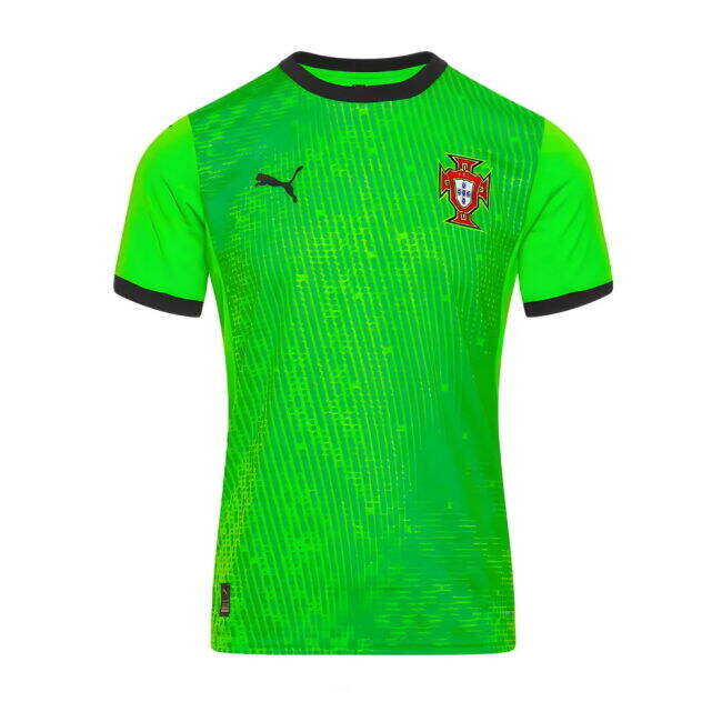 And Value For Money 2025-2026 Portugal Home Goalkeeper Shirt (Green) Elegant