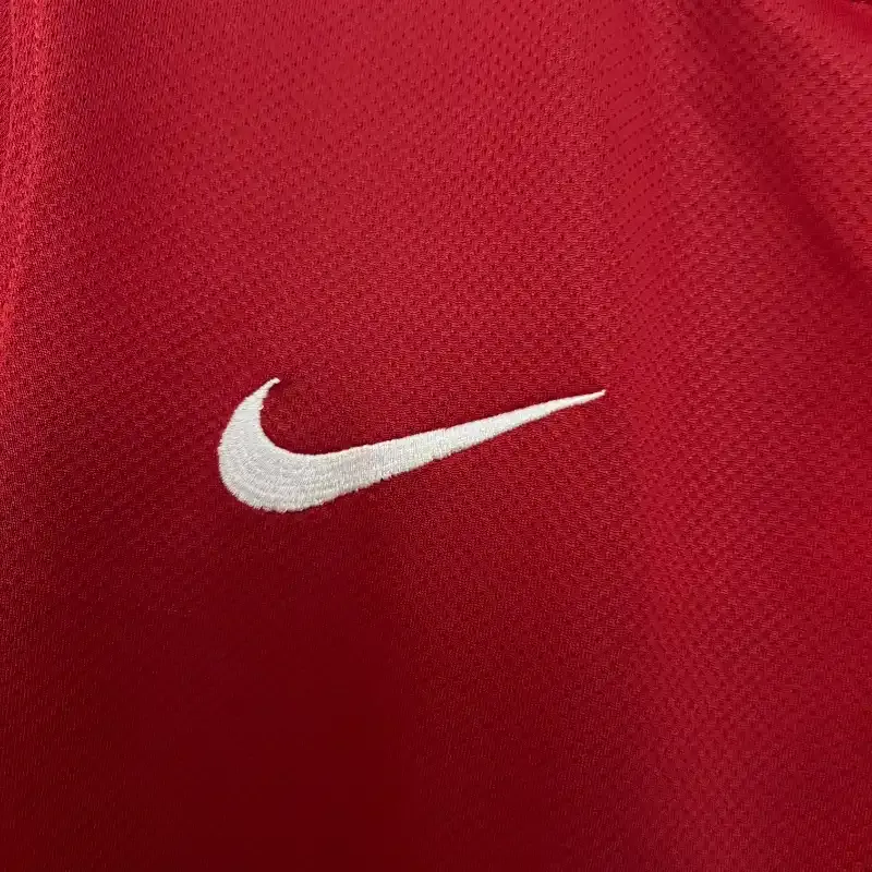 2011-2012 Manchester United Jersey retro kit