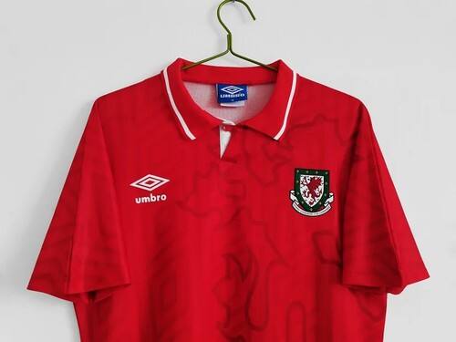 Professional Grade Die-hard Football Team Gales #1992 1992-1994 Sea...