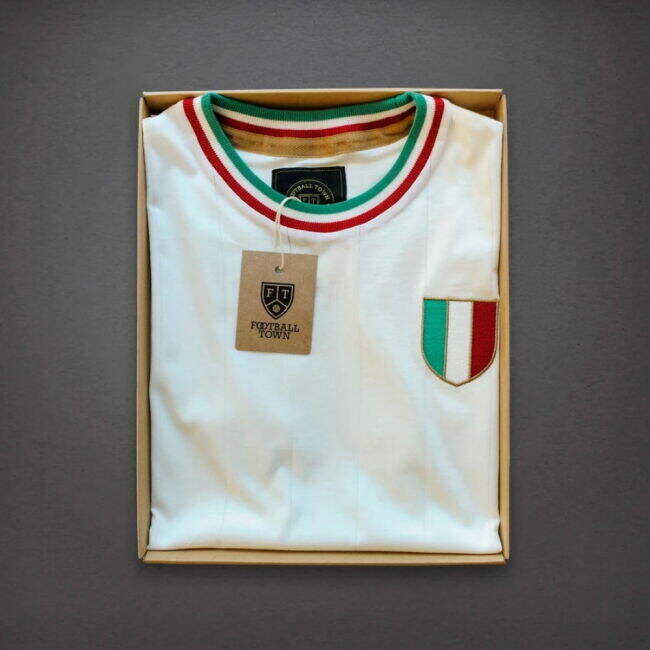 Advantages Vintage Italy Gli Azzurri Away Soccer Jersey Spiritual