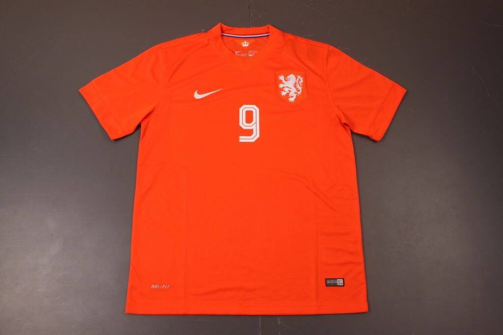 Netherlands 201415 Home Soccer Shirt 9 VPERSIE - Official Replica