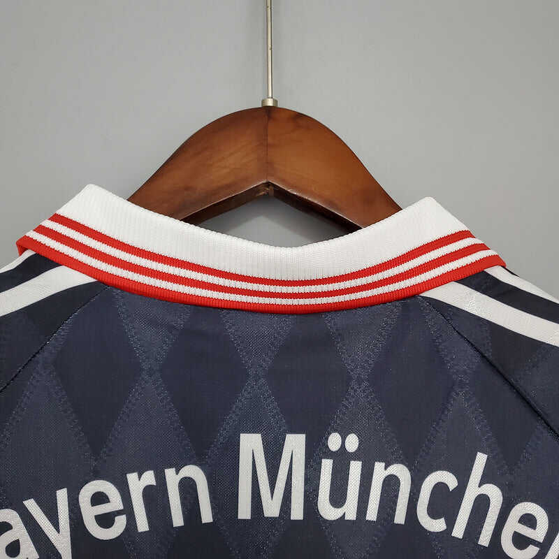 1997/99 Bayern Munich kit